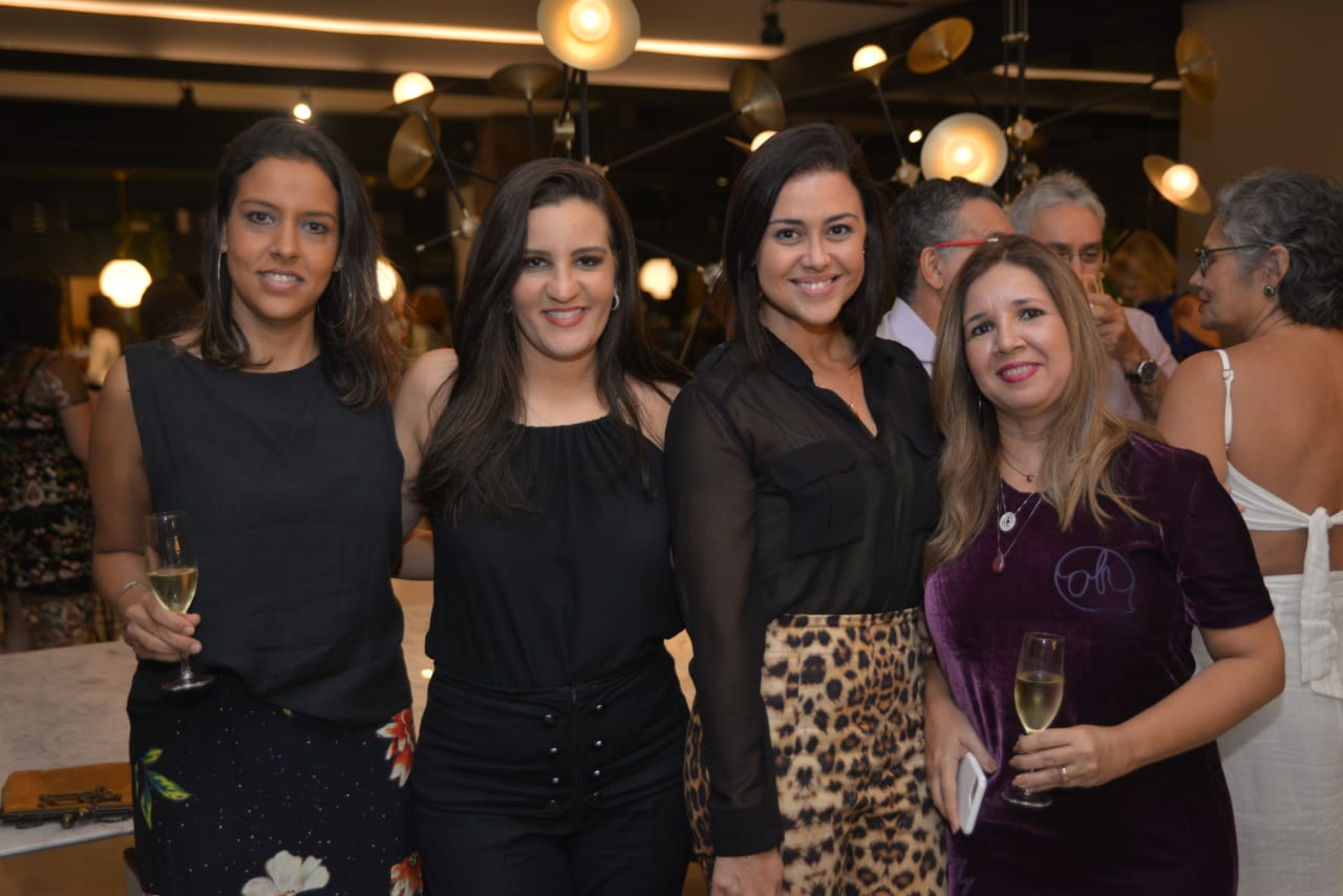  Gabriela Nascimento, Mila Caramelo, Mila Saraiva e Dinah Lins            