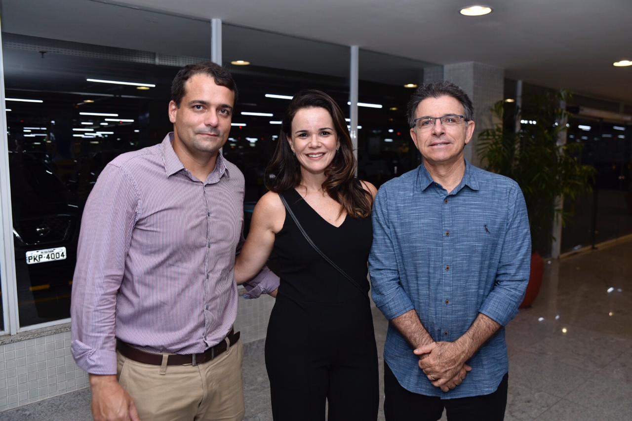  André Pinheiro, Ana Pinheiro e Jey Noya                    