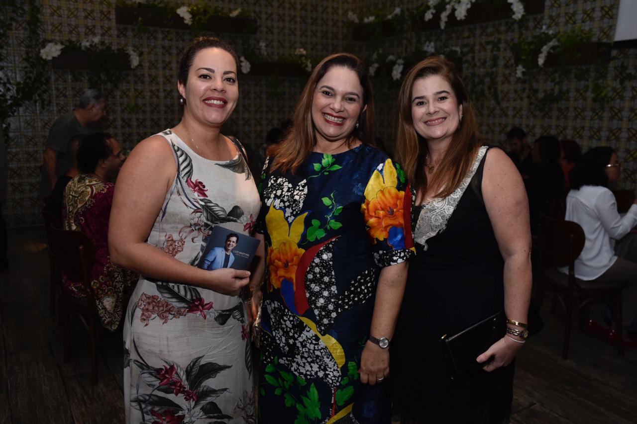  Mariana Pimentel, Joana Arcoverde e Fabiana Barbosa              
