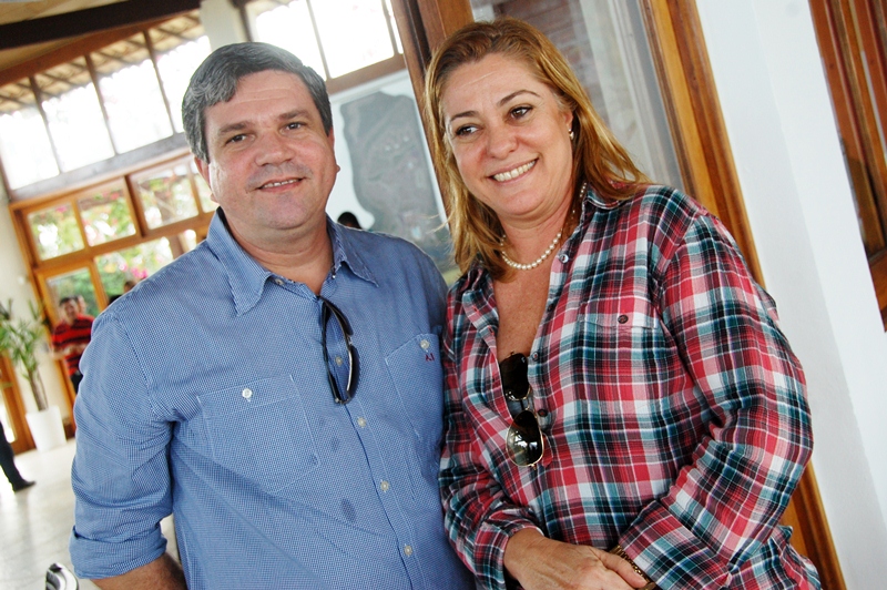 Marcelo Tourinho e Karla Abubakir, da REMAX