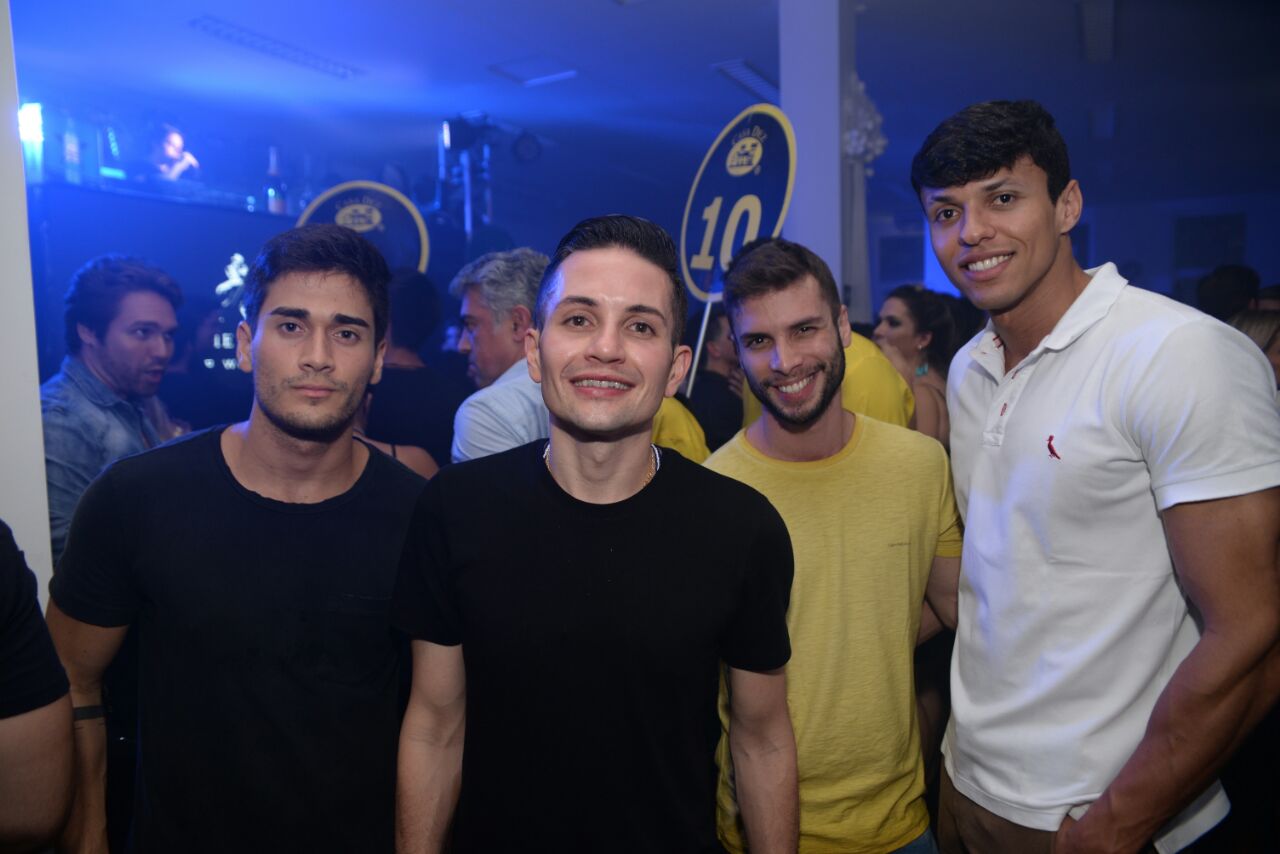  Almir Fernandes, Pedrinho Figueredo, Hugo Porto e Lucas Cardoso       