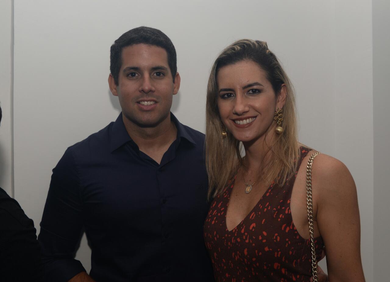 Marcos Saraiva e Julia Dorea    