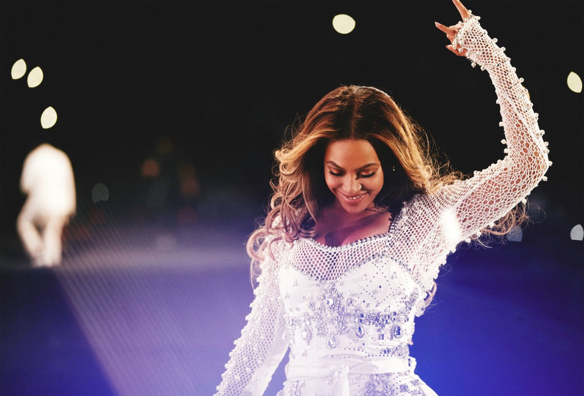 Burberry assina look exclusivo para turnê mundial de Beyoncé