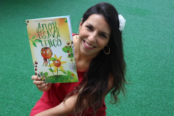 Autora baiana lança livro infantil que homenageia mães e crianças com câncer